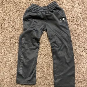 Boys Under Armour size 6 pants
